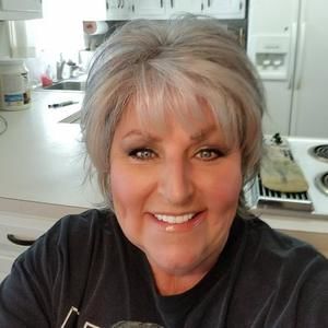 Meet your Posher, Teri